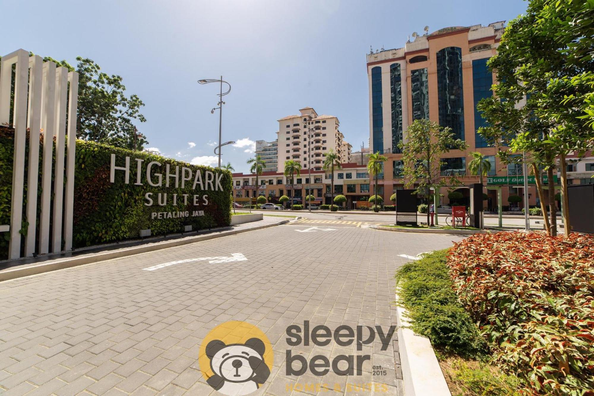 Highpark Suites Kelana Jaya, Petaling Jaya By Sleepy Bear Ngoại thất bức ảnh