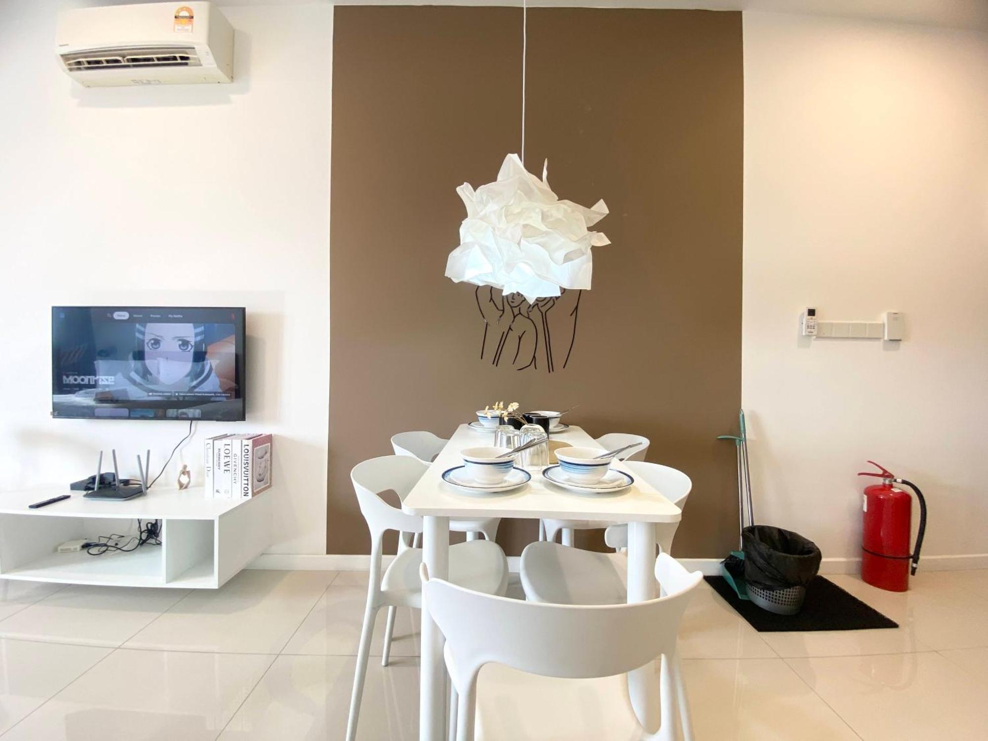 Highpark Suites Kelana Jaya, Petaling Jaya By Sleepy Bear Ngoại thất bức ảnh